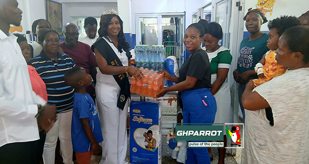 Face of Narh-Bita 2025, Queen Leticia Esinam Ankorah, educating women during the breast cancer screening exercise at Adjetey Ansah CHPS Compound, Tema Manhean, Tema Genral Hospital